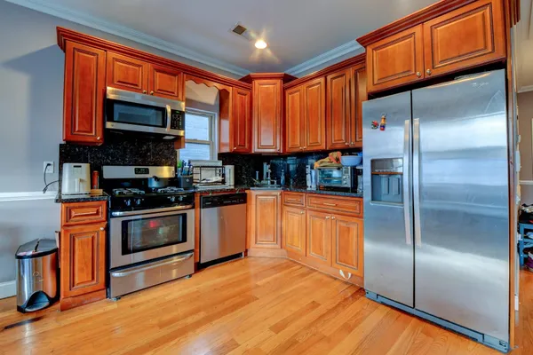$2,500 | 572 Liberty Avenue, Unit 2, Jersey City, NJ 07307