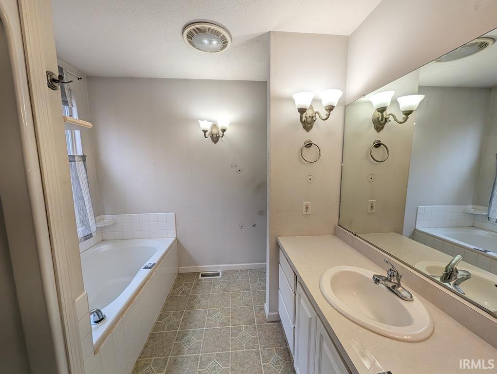 2612 South Isabel Court Bloomington, IN 47403 - Photo 15 of 23
