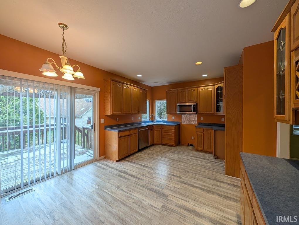 2612 South Isabel Court Bloomington, IN 47403 - Photo 8 of 23