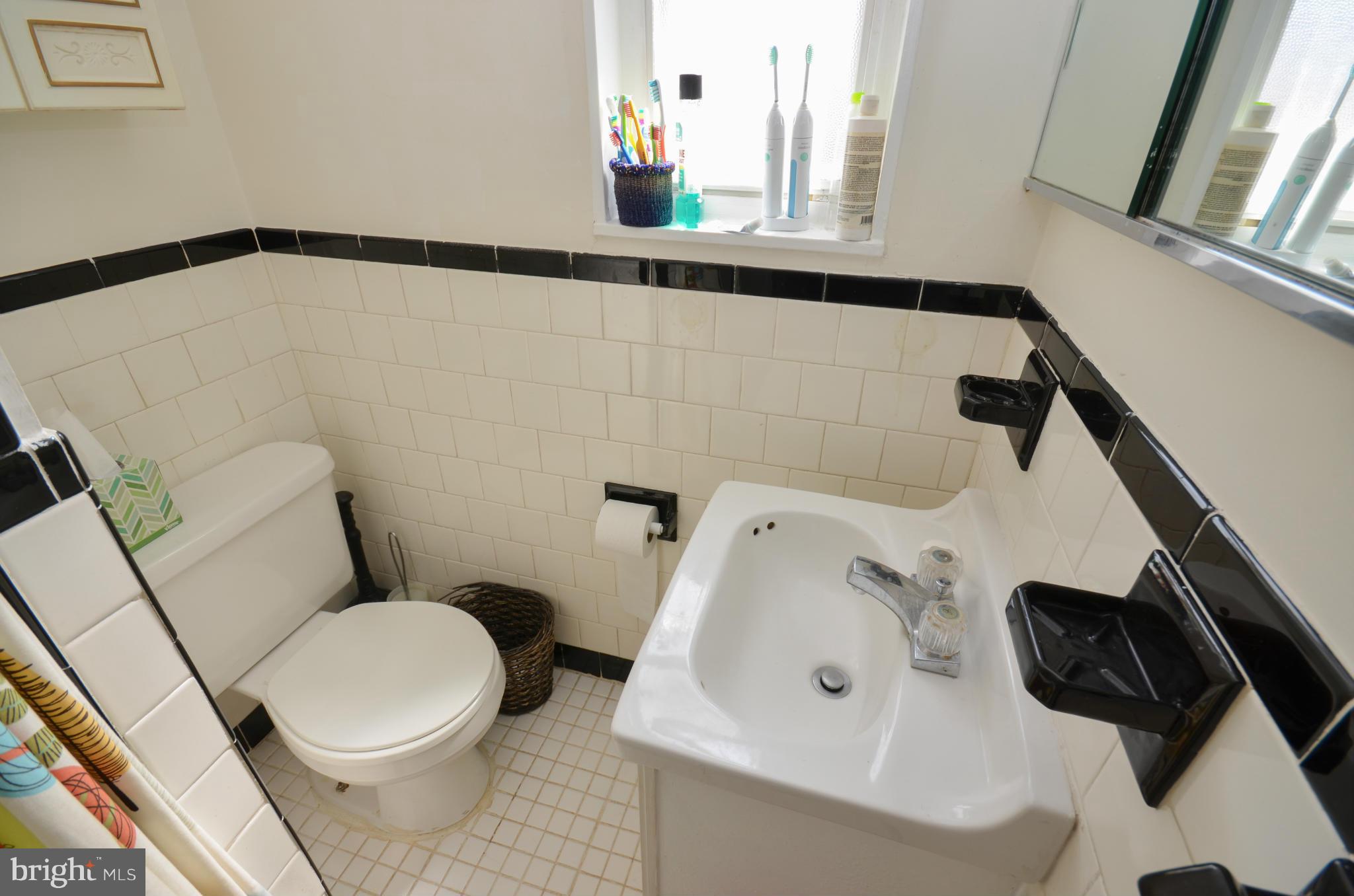 11805 Rocking Horse Road Rockville, MD 20852 - Photo 13 of 29 Bath