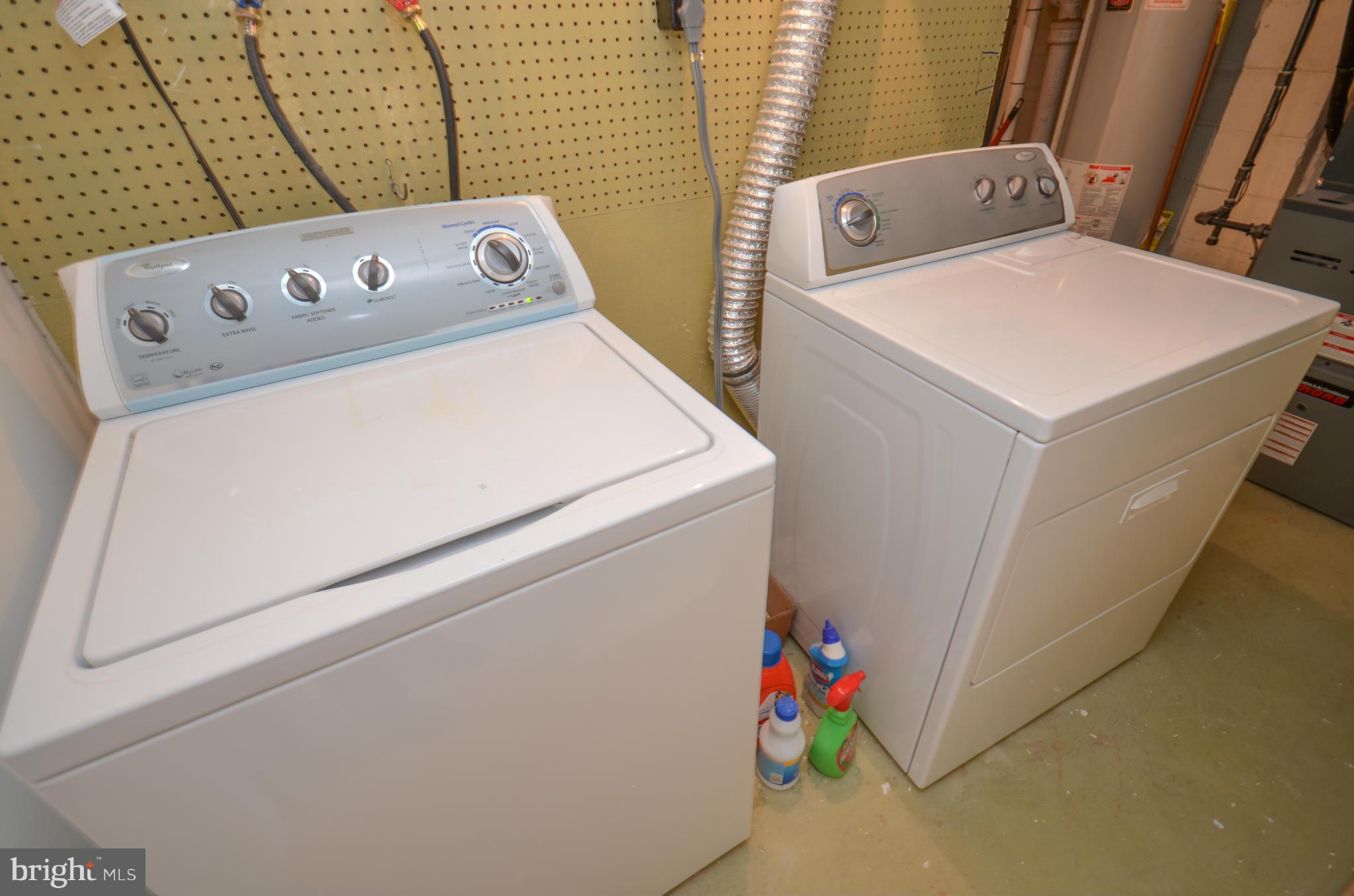 11805 Rocking Horse Road Rockville, MD 20852 - Photo 26 of 29 Washer/Dryer