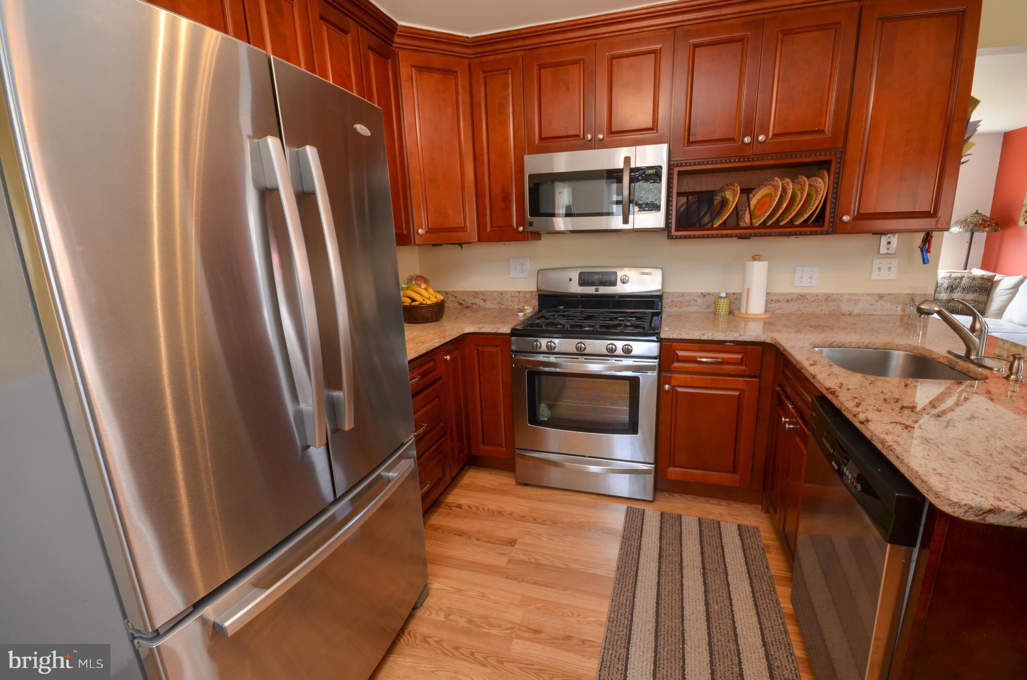11805 Rocking Horse Road Rockville, MD 20852 - Photo 9 of 29 Kitchen