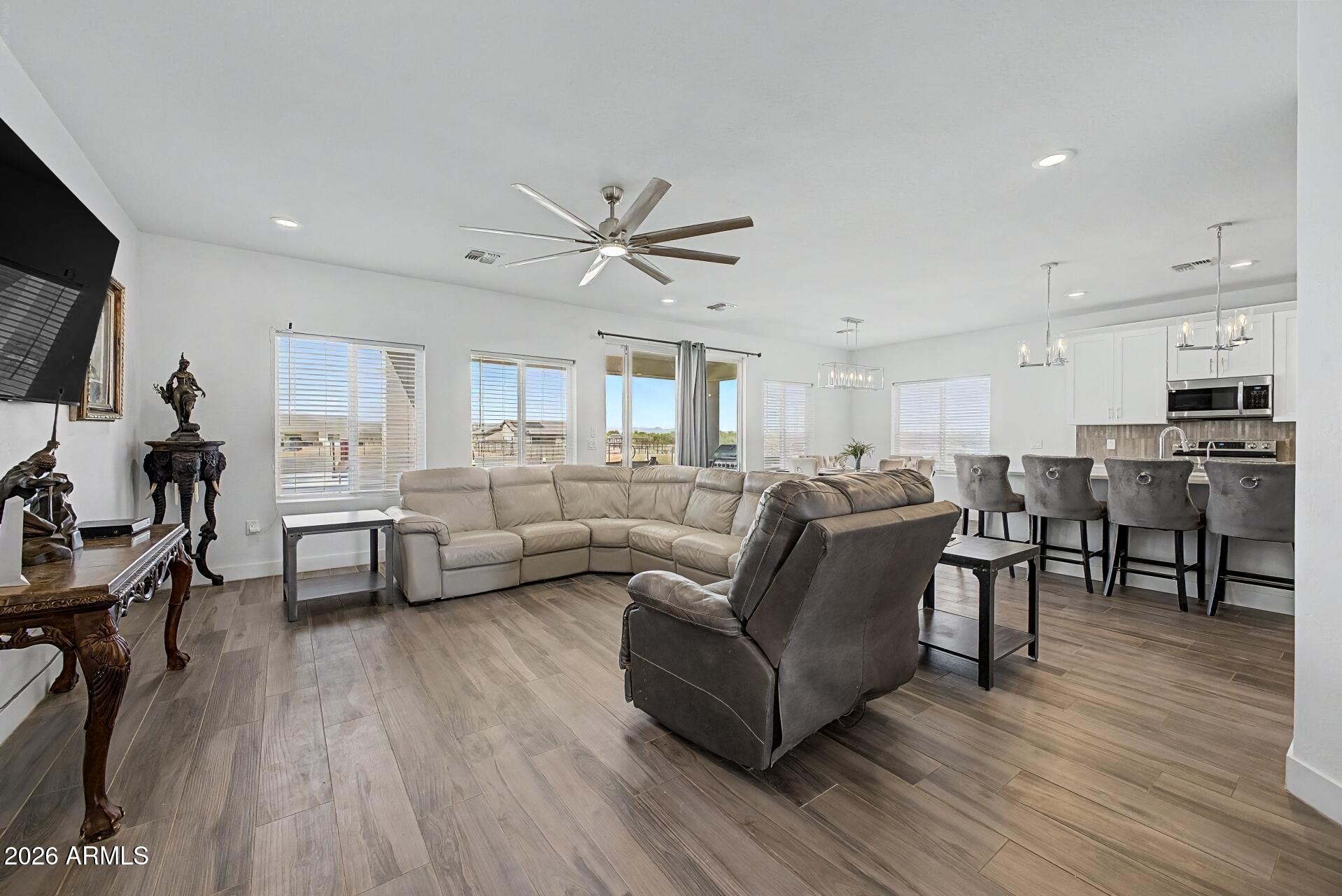 23020 West Skinner Road Wittmann, AZ 85361 - Photo 7 of 34 07 Skinner