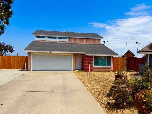 $4,300 | 6393 Viewpoint Court, San Diego, CA 92139
