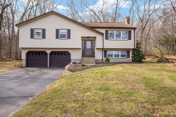 $625,000 | 404 Oak Street, Franklin, MA 02038