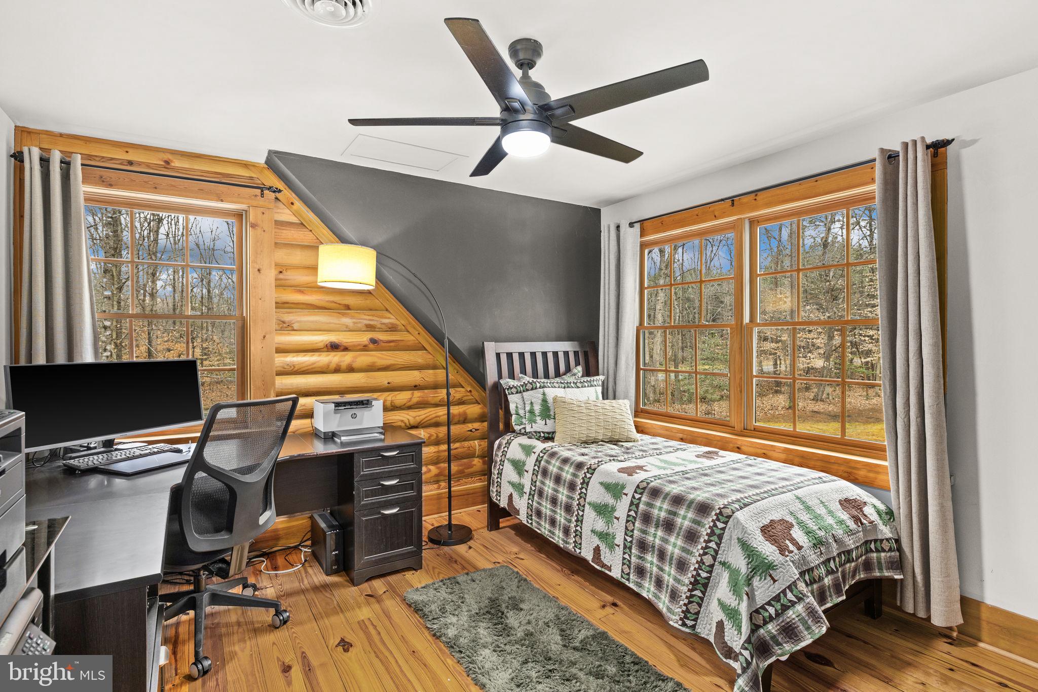 17 Fox Run Bumpass, VA 23024 - Photo 30 of 47 a bedroom with a bed and a desk