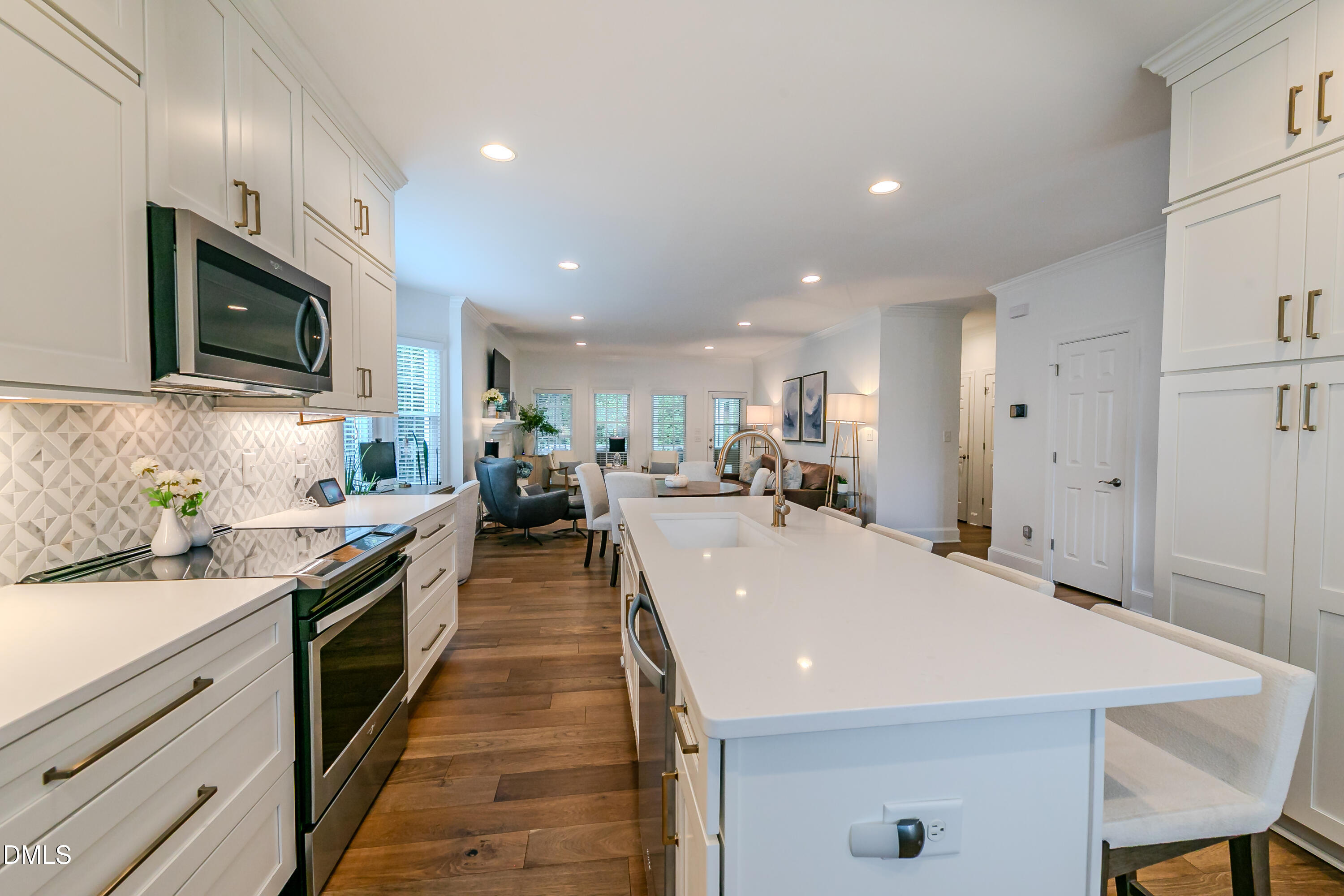 7625 Pinewild Court Raleigh, NC 27615 - Photo 10 of 48 2E6A9903