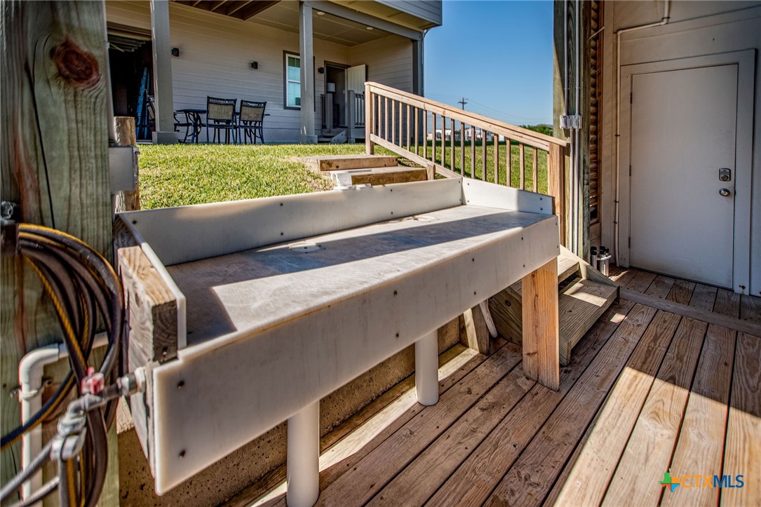 507 South 7th Street Port O'Connor, TX 77982 - Photo 16 of 44