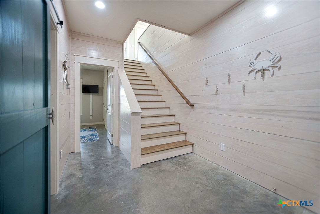 507 South 7th Street Port O'Connor, TX 77982 - Photo 17 of 44