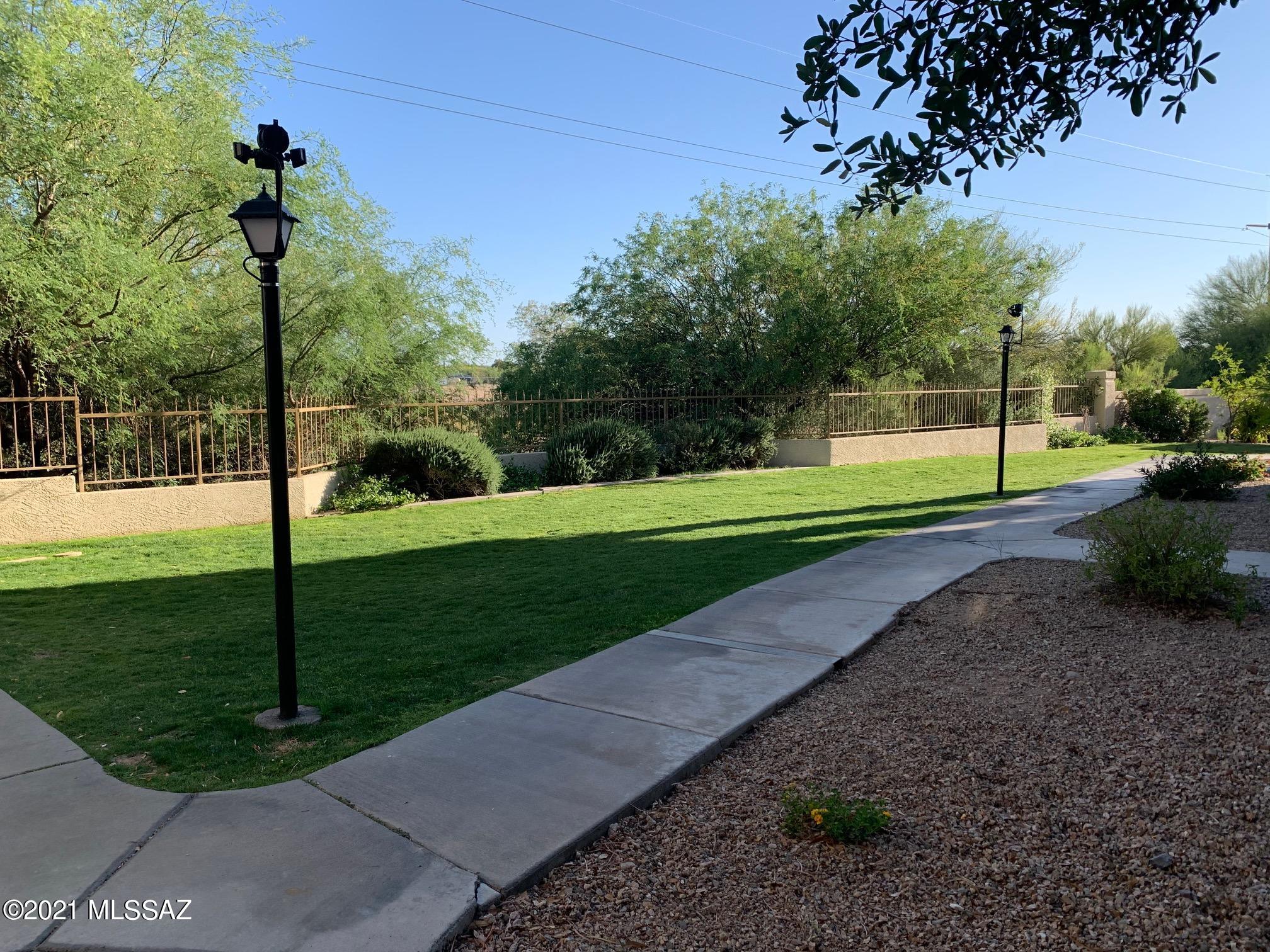 2550 East River Road, Unit 16301 Tucson, AZ 85718 - Photo 36 of 36 IMG_3478