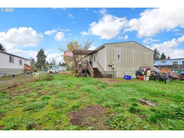 a view of outdoor space