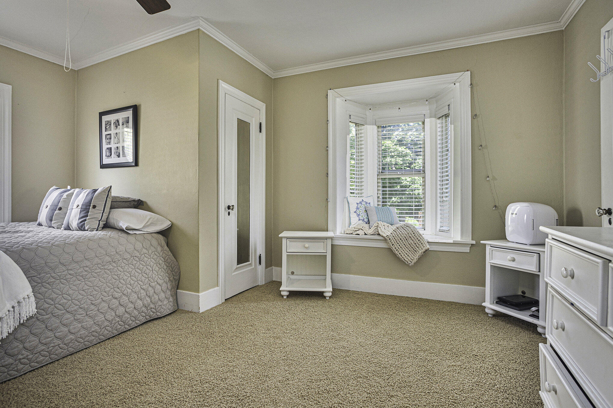 2328 Tipperary Road Kalamazoo, MI 49008 - Photo 15 of 25 021_eosr0086