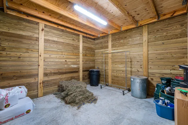 $750 | 1835 Stallion Drive, Unit STALLS, Loxahatchee, FL 33470