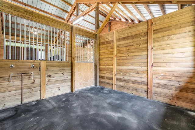 $750 | 1835 Stallion Drive, Unit STALLS, Loxahatchee, FL 33470