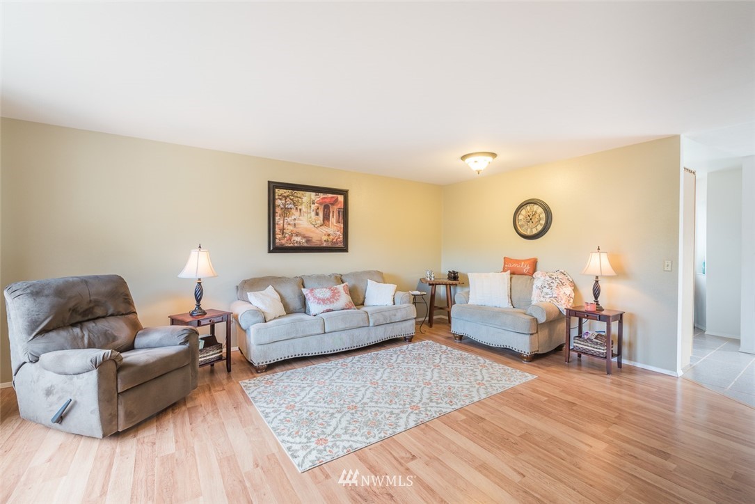 8238 Snohomish Road Blaine, WA 98230 - Photo 5 of 24 Gallery Image 5