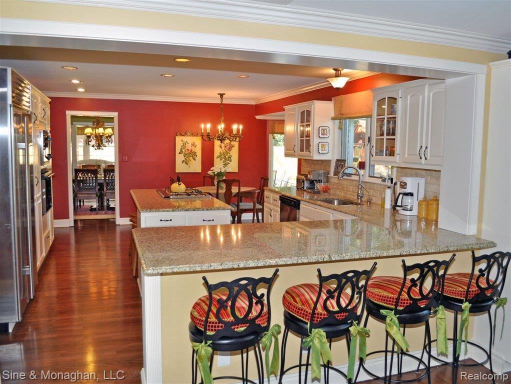 274 Touraine Road Grosse Pointe, MI 48236 - Photo 10 of 25 12.jpg