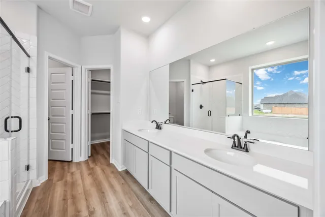 $429,996 | 520 Barton Place Drive, Cleveland, TX 77327