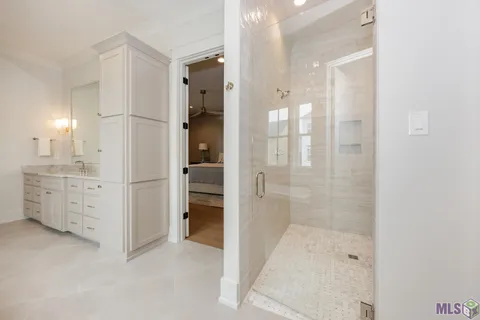 $769,900 | 13751 Sweet Cherry Drive, Baton Rouge, LA 70810