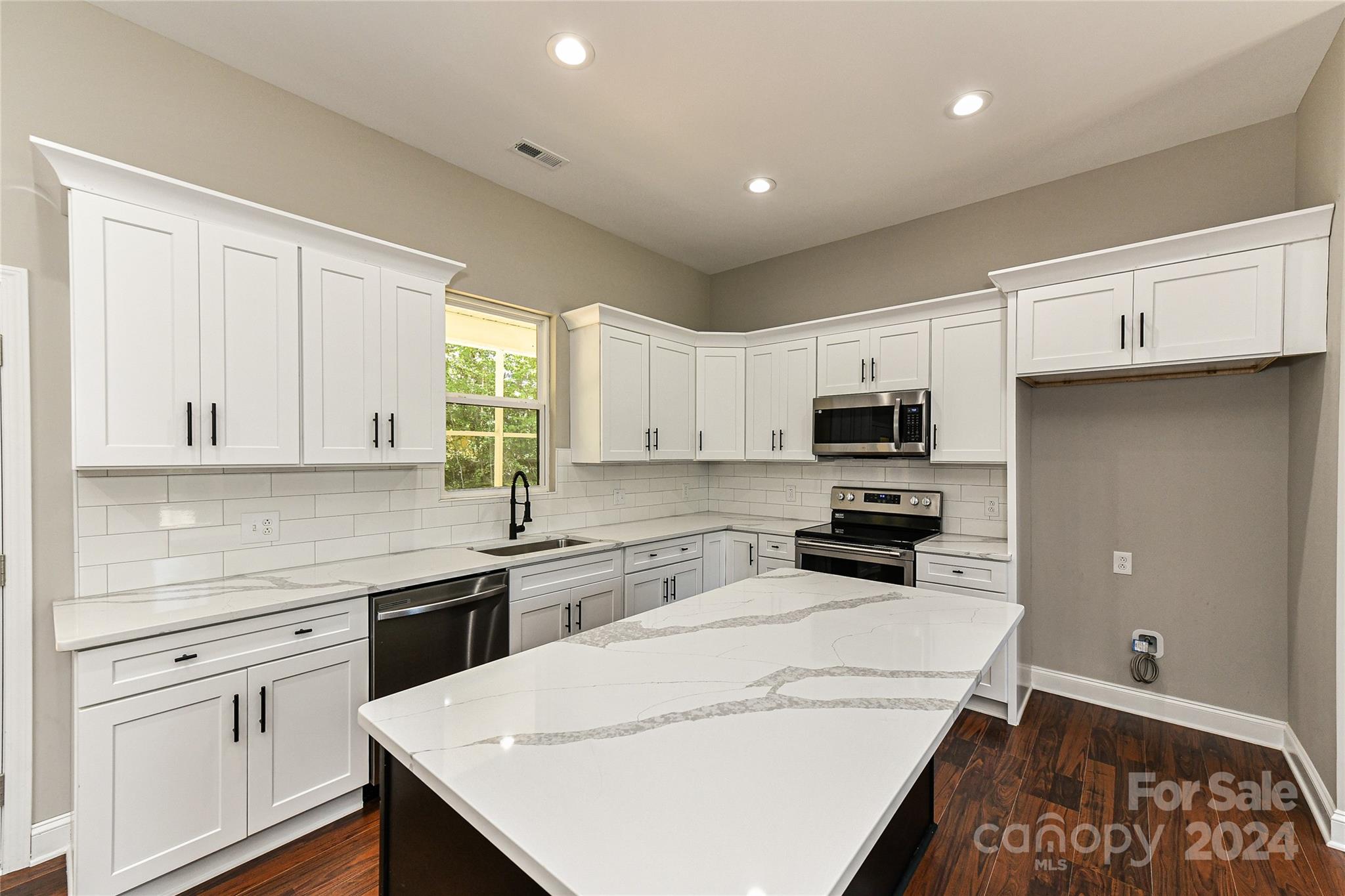 2124 Windemere Road Rock Hill, SC 29732 - Photo 9 of 31 Gallery Image 9