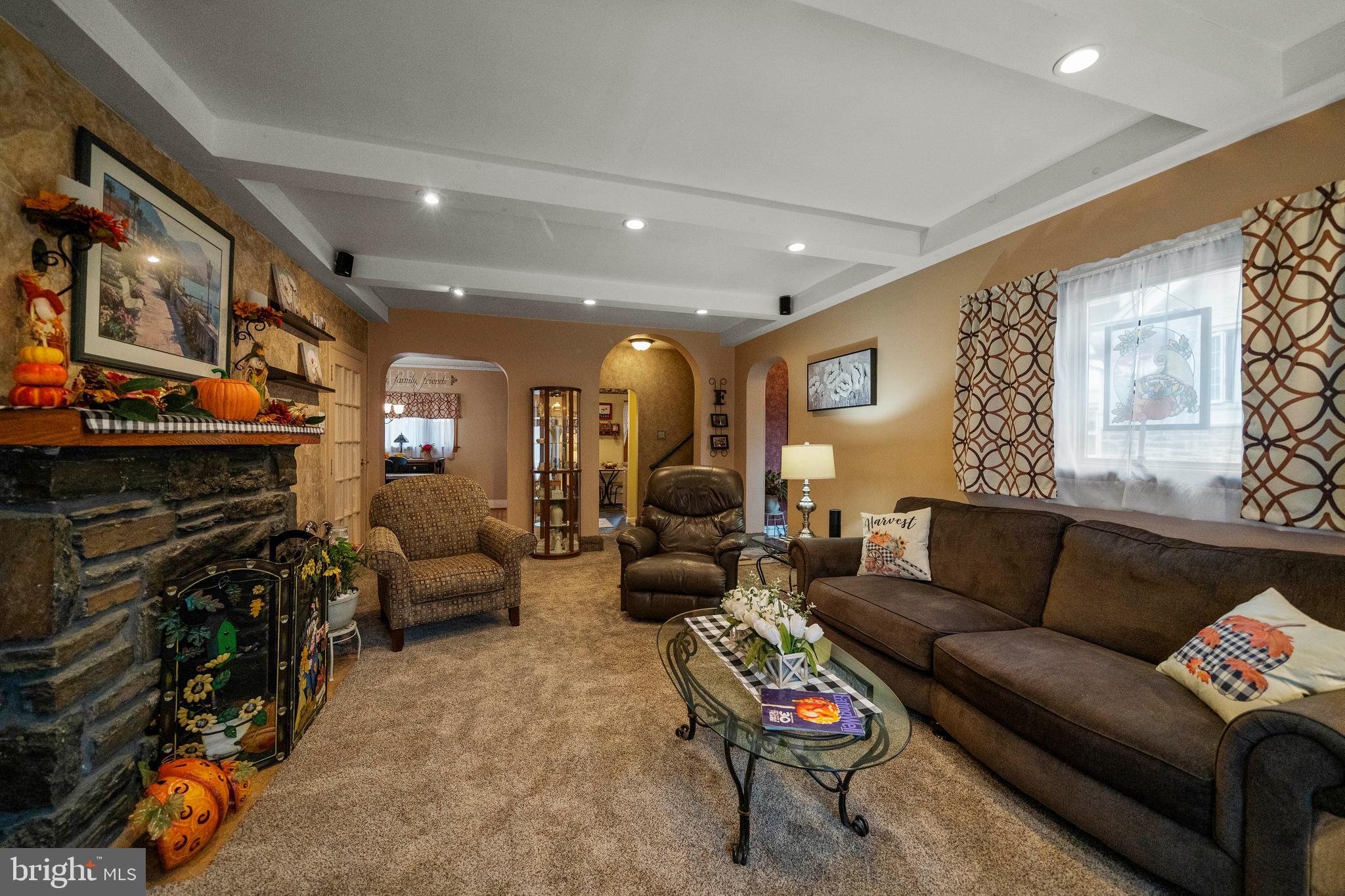 106 Crestview Road Upper Darby, PA 19082 - Photo 8 of 48
