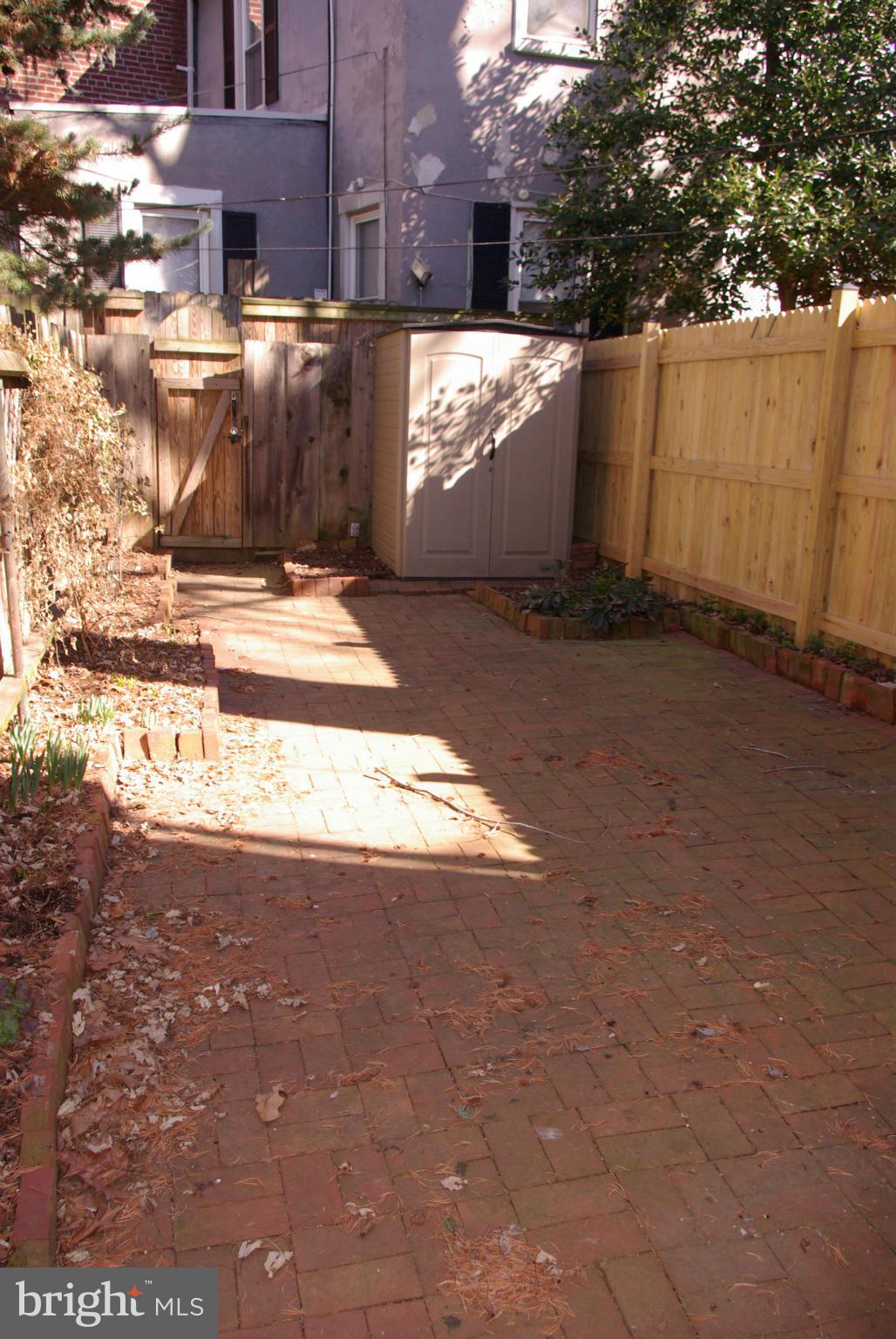 318 11th Street Southeast Washington, DC 20003 - Photo 23 of 26 a view of the back yard of a building