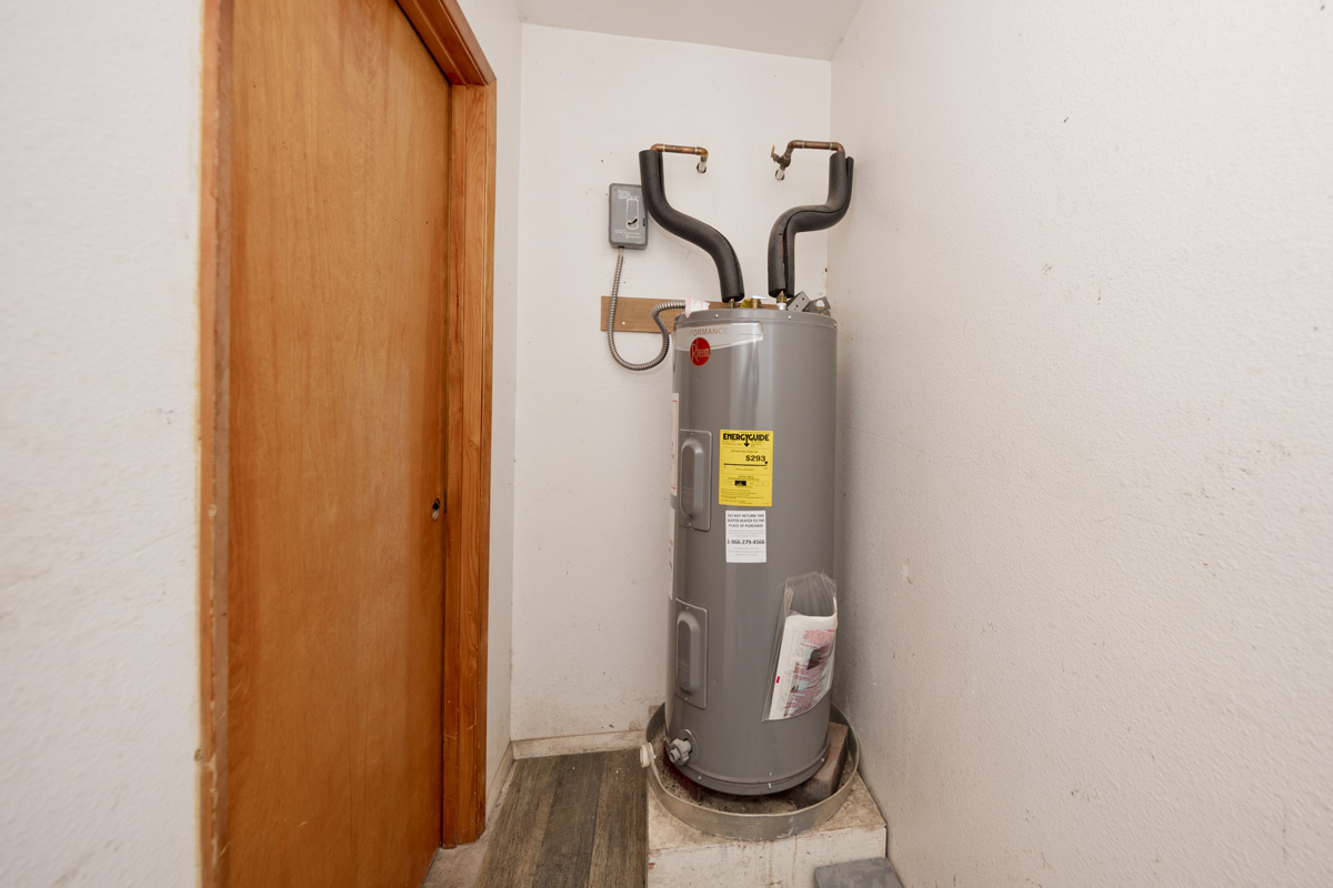 18-1465 Ihope Road Mountain View, HI 96771 - Photo 28 of 30 a view of entryway
