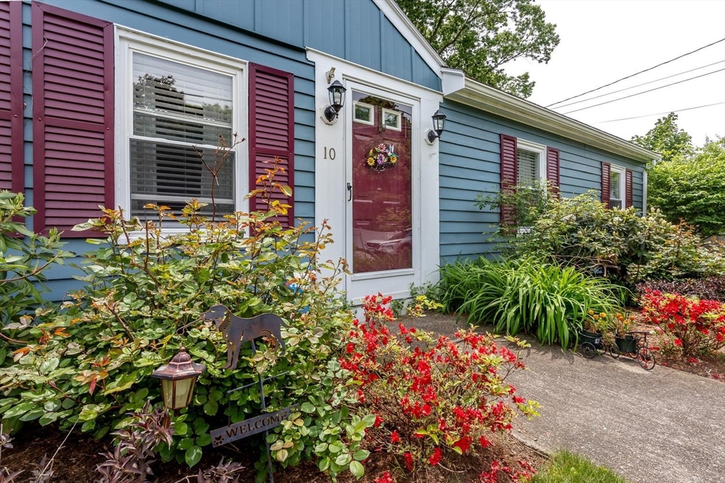 10 Cedarcrest Road Canton, MA 02021 - Photo 2 of 25
