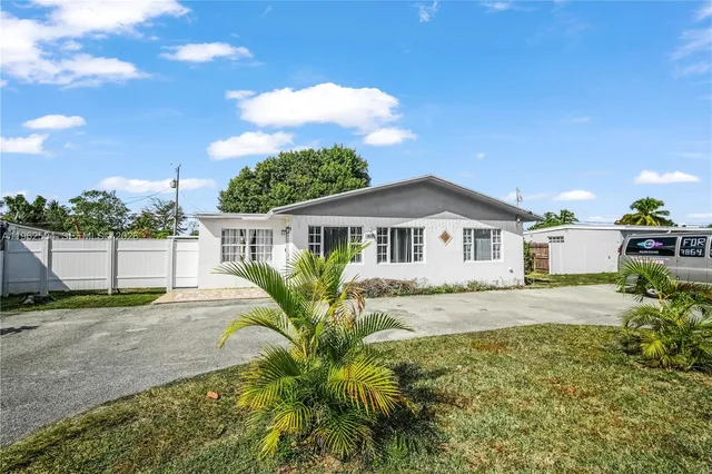 $610,000 | 4630 Southwest 97th Avenue, Miami, FL 33165