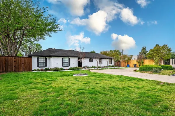 $2,750 | 6610 Shell Flower Lane, Dallas, TX 75252