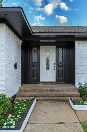 $2,750 | 6610 Shell Flower Lane, Dallas, TX 75252