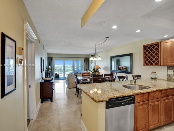 $2,800 | 1500 South Ocean Boulevard, Unit 1408, Lauderdale-by-the-Sea, FL 33062