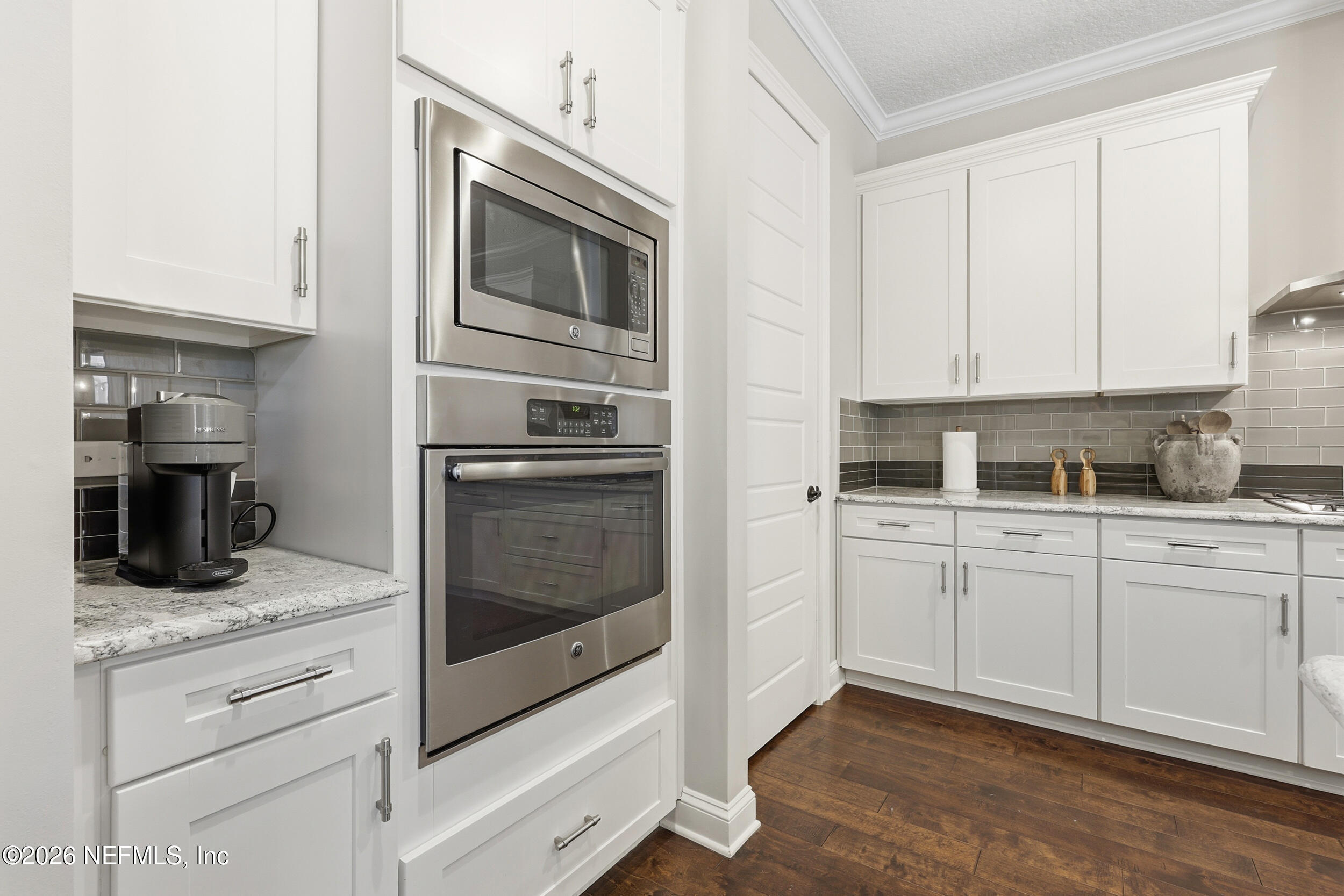 224 Vale Drive St. Augustine, FL 32095 - Photo 21 of 119 White Shaker Cabinetry