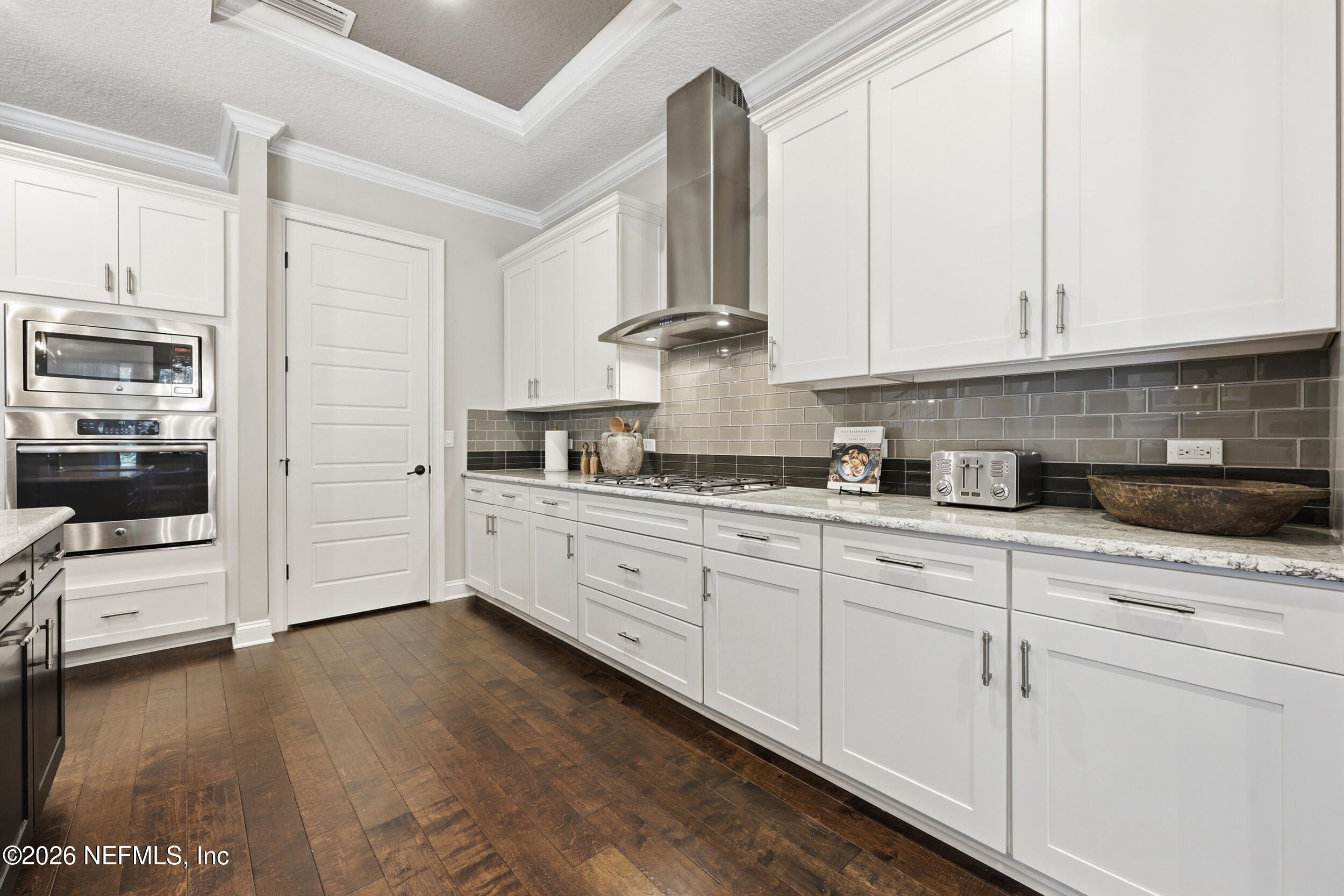 224 Vale Drive St. Augustine, FL 32095 - Photo 26 of 119 Kitchen & Pantry
