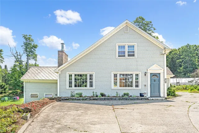 $3,450 | 214 Highland Road, Tiverton, RI 02878