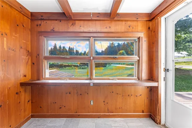 $3,450 | 214 Highland Road, Tiverton, RI 02878