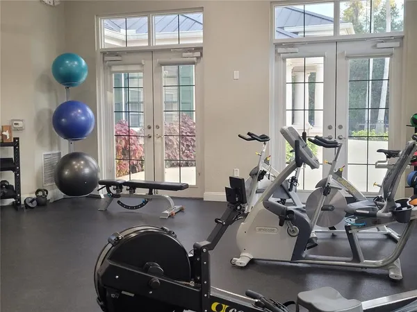 $2,745 | 10130 Heather Sound Drive, Tampa, FL 33647