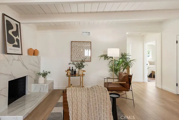 $999,900 | 18630 Cantara Street, Reseda, CA 91335