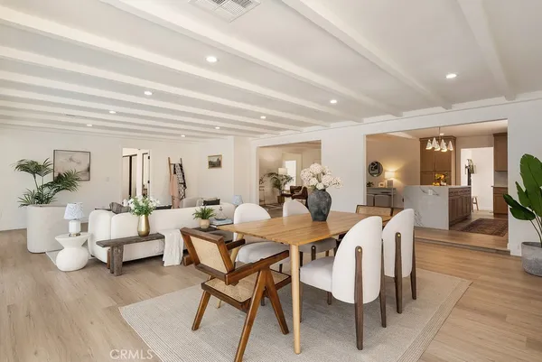 $999,900 | 18630 Cantara Street, Reseda, CA 91335