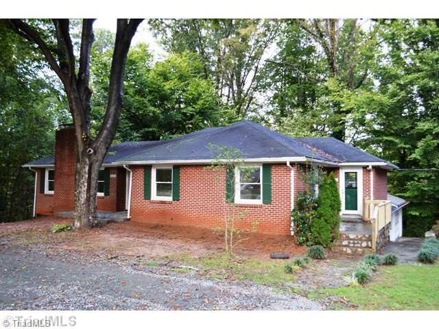 3633 Milhaven Road Winston-Salem, NC 27106 - Photo 2 of 14 Exterior Front.