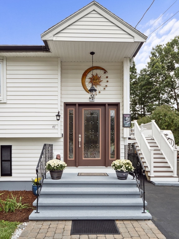 47 McDonald Road Wilmington, MA 01887 - Photo 4 of 42 Gallery Image 4