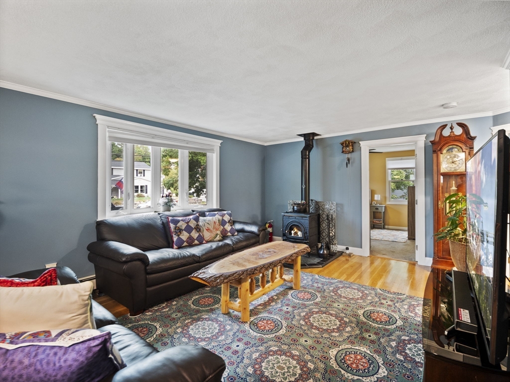 47 McDonald Road Wilmington, MA 01887 - Photo 7 of 42 Gallery Image 7