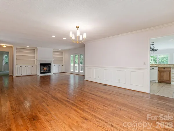 $700,000 | 204 Greenleaf Drive, Flat Rock, NC 28731