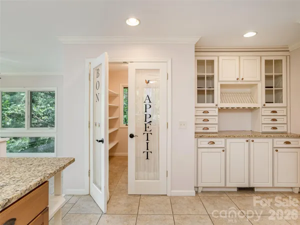 $700,000 | 204 Greenleaf Drive, Flat Rock, NC 28731