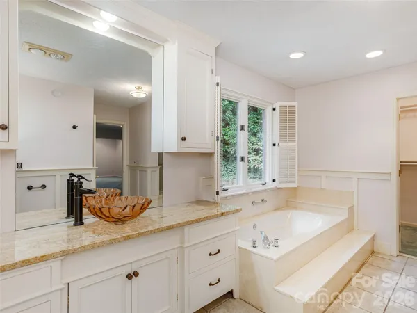 $700,000 | 204 Greenleaf Drive, Flat Rock, NC 28731