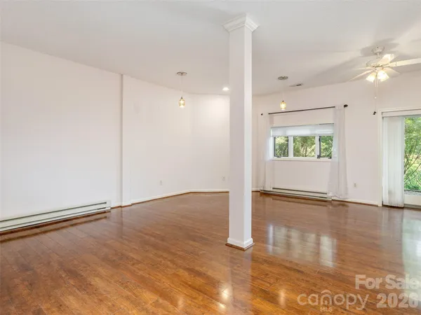 $700,000 | 204 Greenleaf Drive, Flat Rock, NC 28731