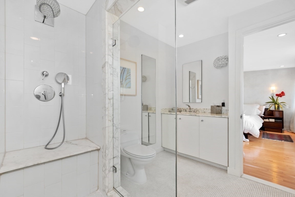 43 Commercial Wharf, Unit 8 Boston, MA 02110 - Photo 15 of 32