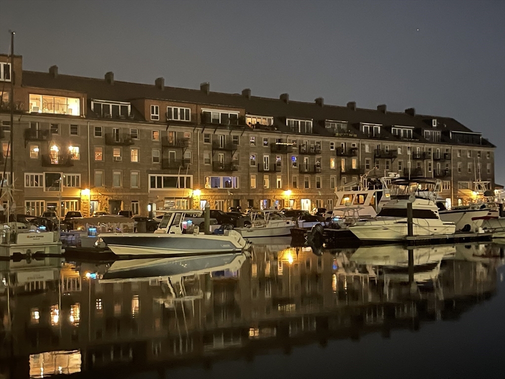 43 Commercial Wharf, Unit 8 Boston, MA 02110 - Photo 20 of 32