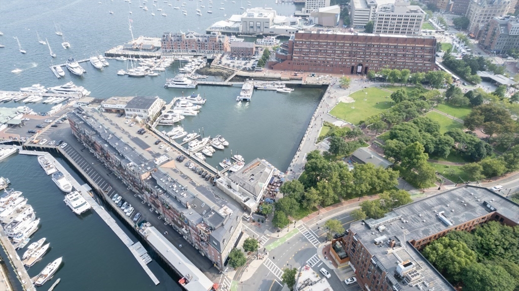 43 Commercial Wharf, Unit 8 Boston, MA 02110 - Photo 23 of 32