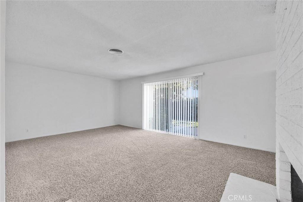 13981 Brenan Way Santa Ana, CA 92705 - Photo 7 of 15 Family Room