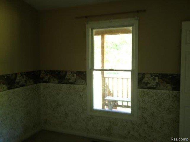 6590 Preston Road Howell, MI 48855 - Photo 4 of 10 IMG_3106 (Small).JPG